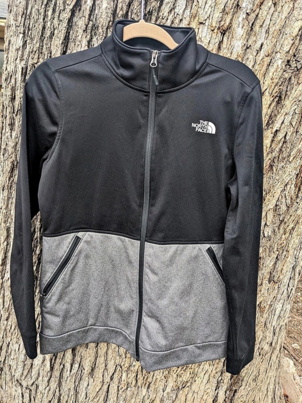 The North Face Color Block Performance Jacket - Picture 2 of 10